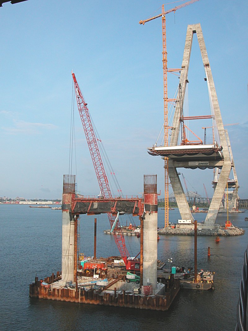 K06_3_jul_04_east_pier_pylon.jpg